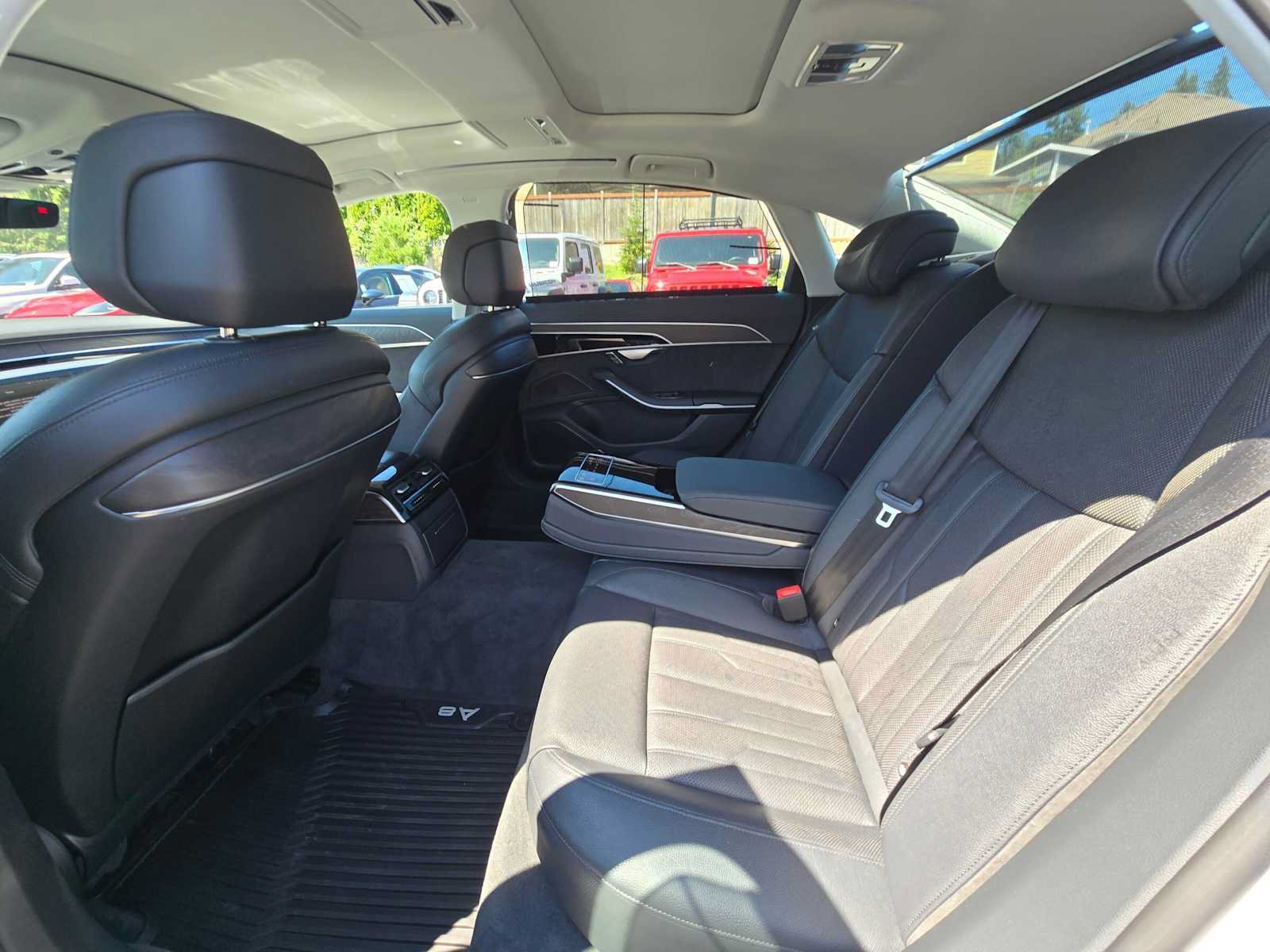 Used 2023 Audi A8 L 3.0T AWD/4WD image 16