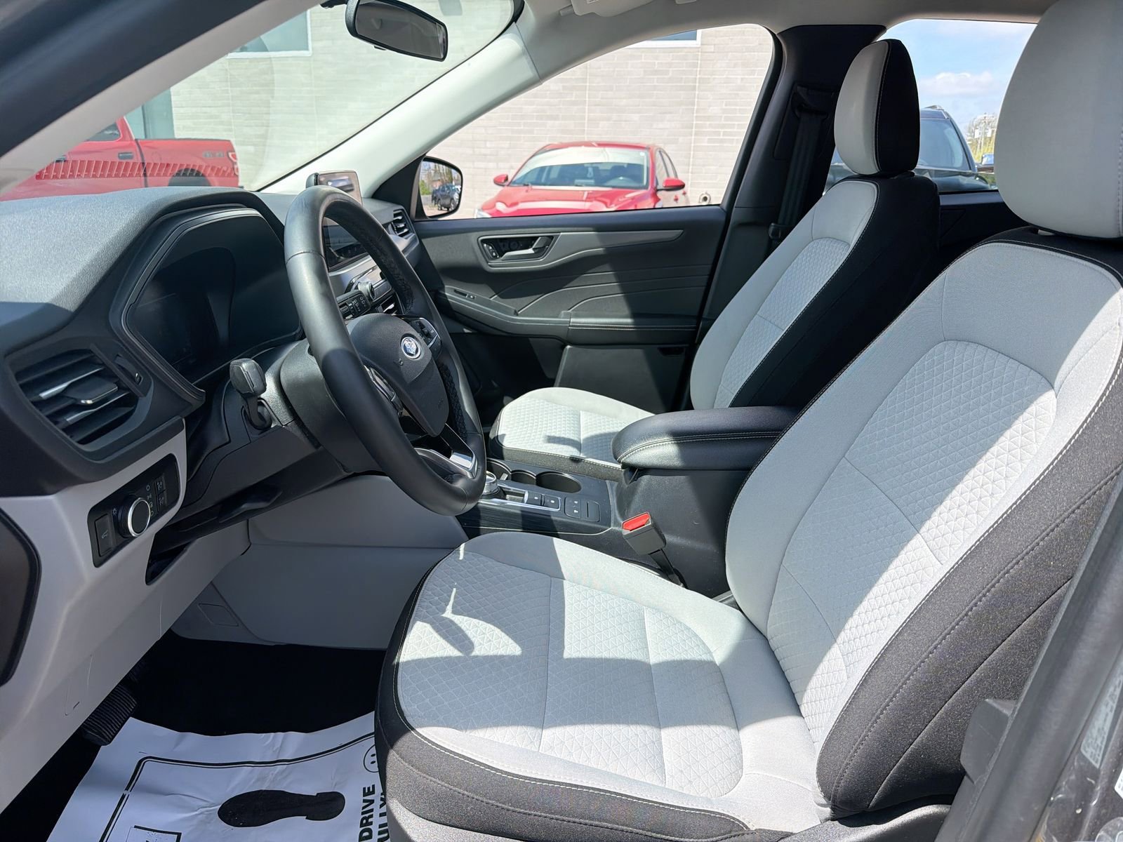 Used 2023 Ford Escape Active AWD/4WD image 14