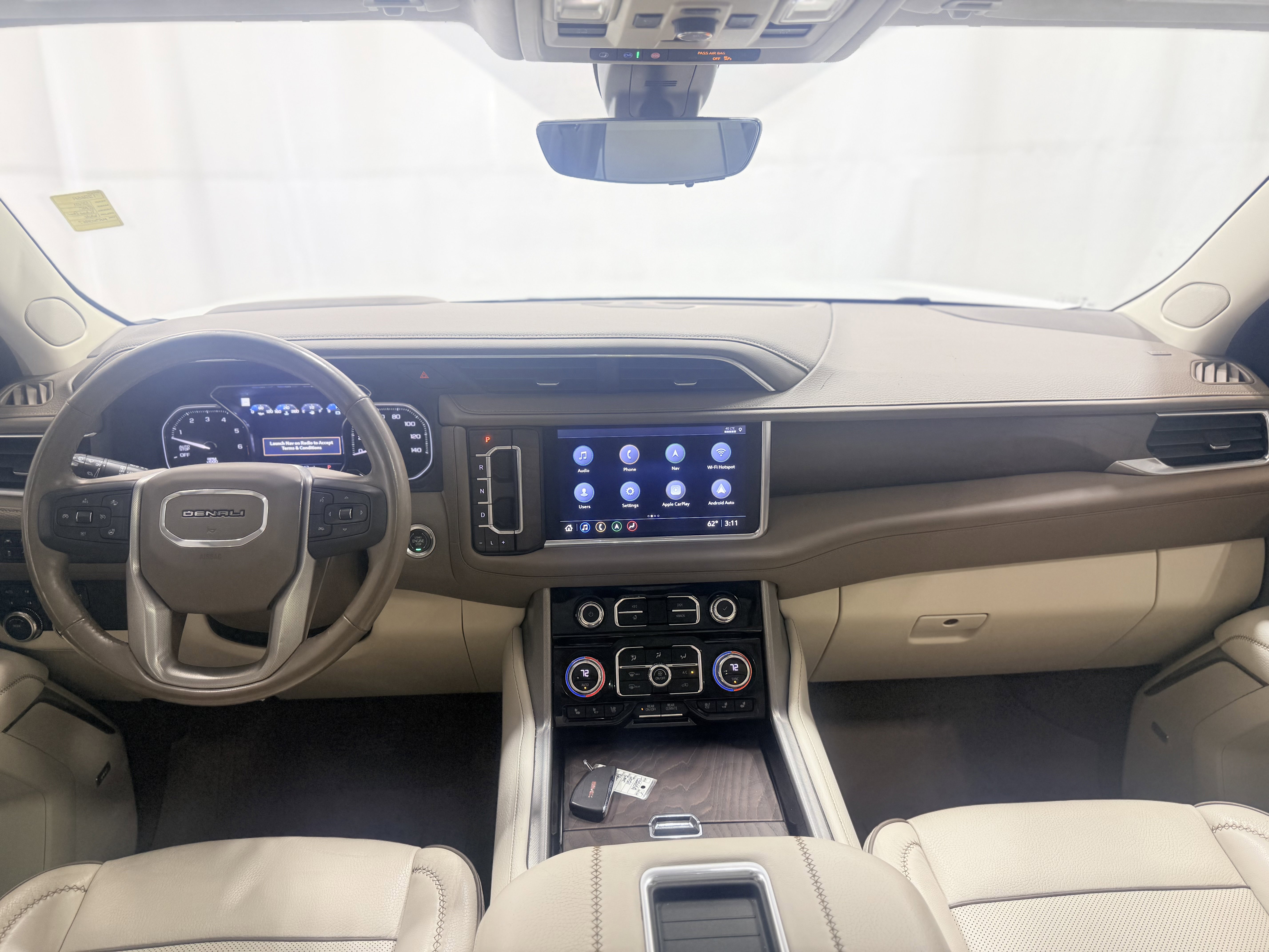 Used 2021 GMC Yukon Denali w/ Denali Premium Package image 24