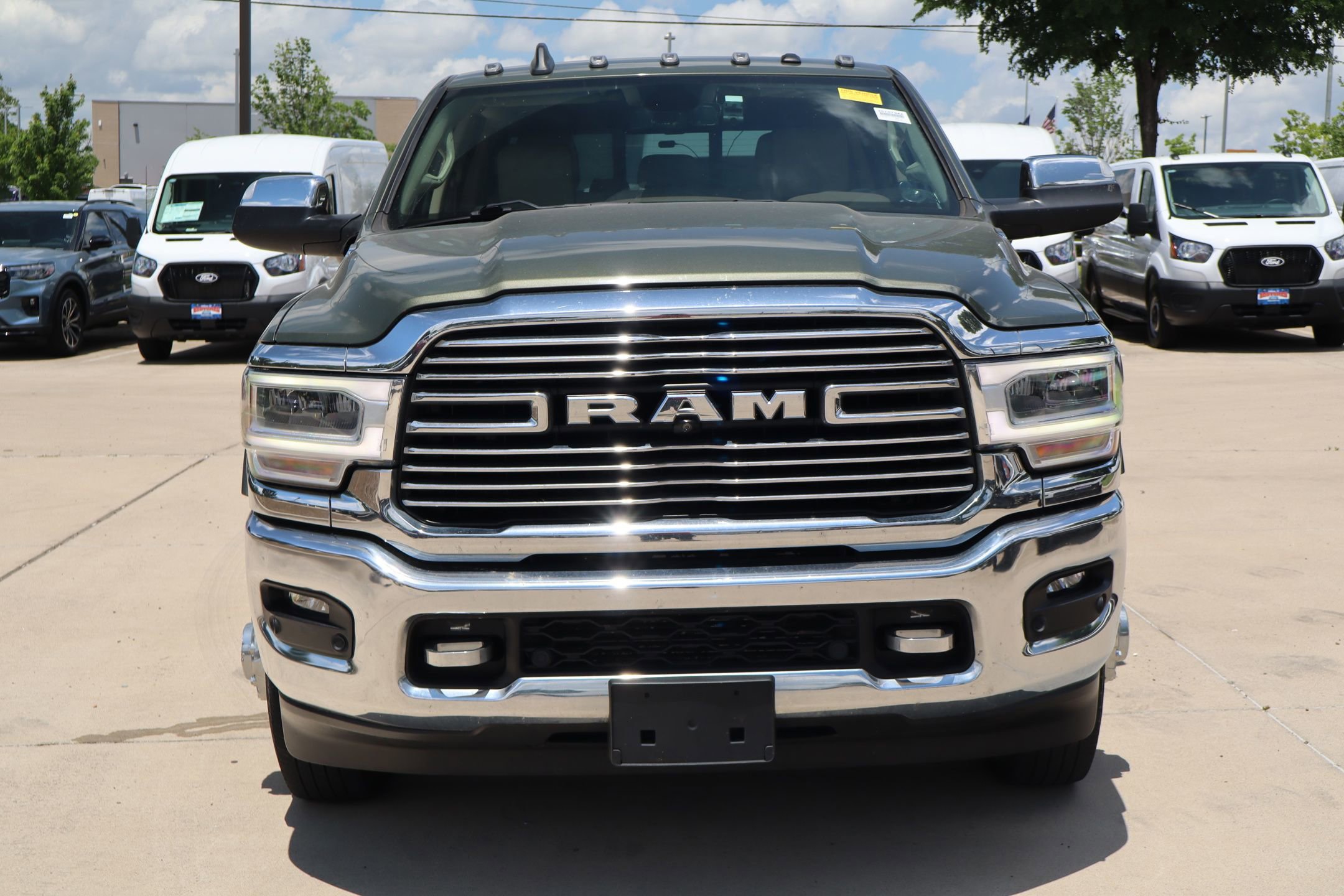 Used 2020 RAM 3500 Laramie AWD/4WD image 9