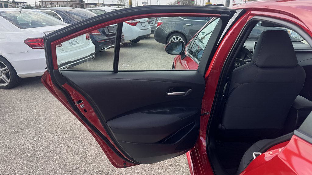 Used 2020 Toyota Corolla LE image 21