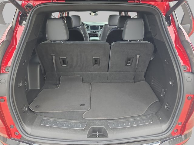 Used 2023 Buick Enclave Essence image 15