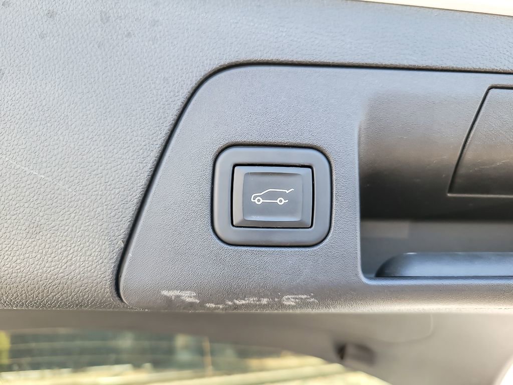 Certified 2023 Buick Envision Preferred w/ Sport Touring Package image 20