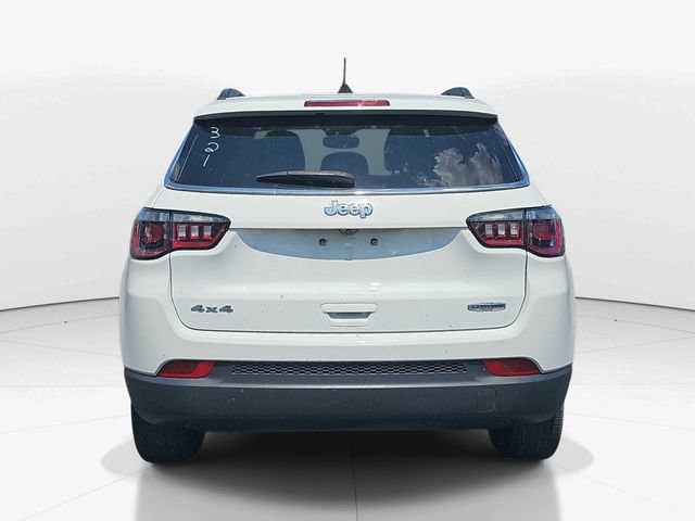 Used 2024 Jeep Compass Latitude AWD/4WD image 4