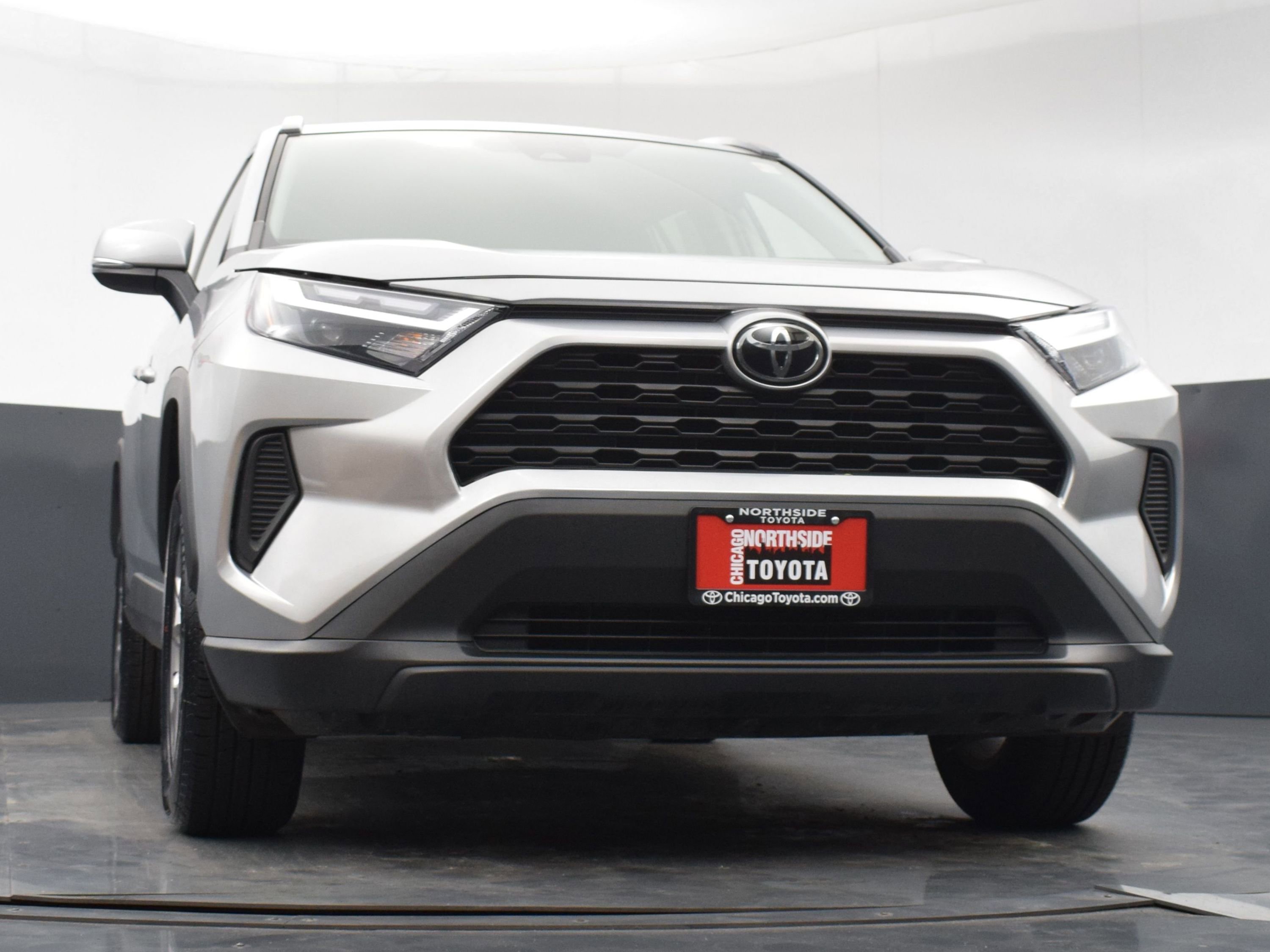 Used 2024 Toyota RAV4 XLE AWD/4WD image 28