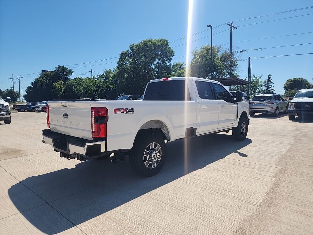 Used 2025 Ford F350 Lariat w/ Lariat Ultimate Package AWD/4WD image 3