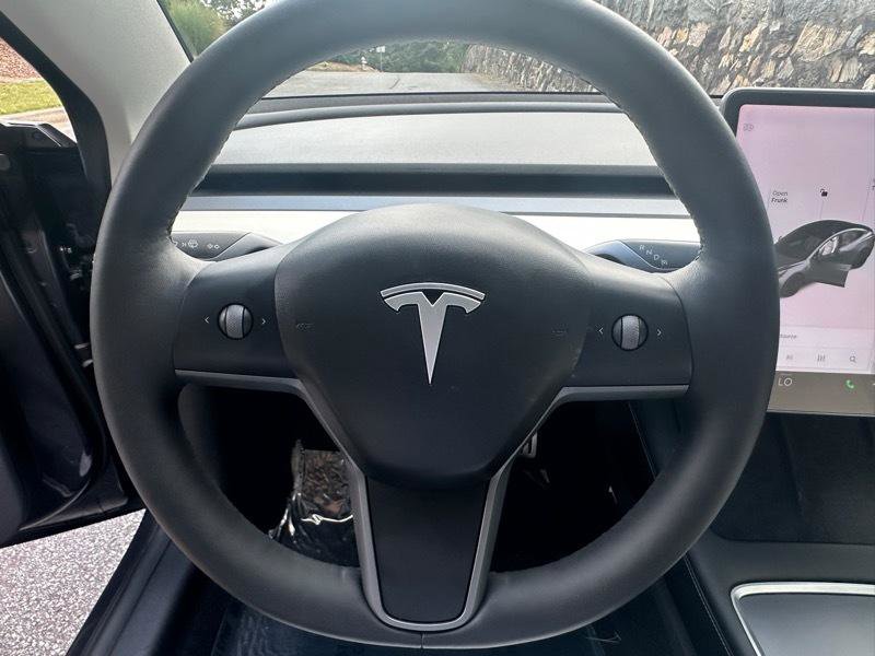 Used 2021 Tesla Model 3 Performance image 23
