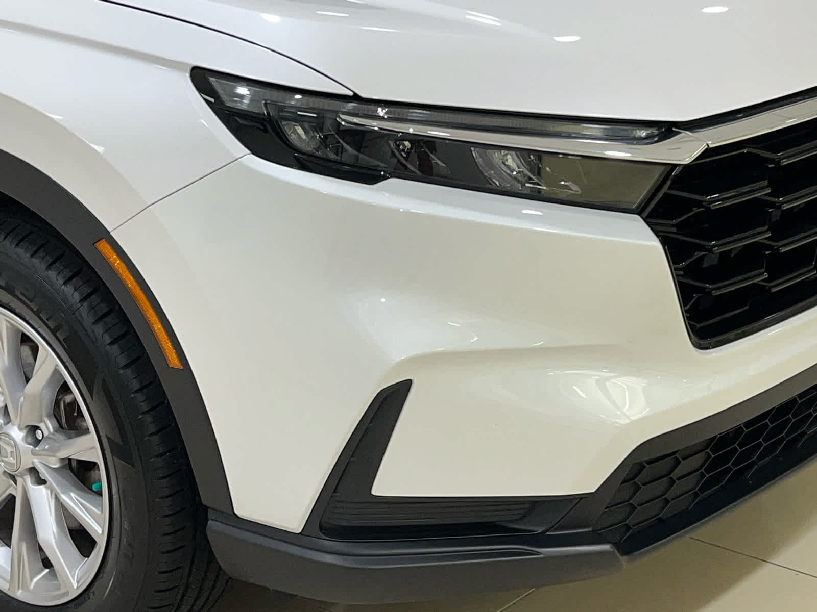 Used 2024 Honda CR-V EX image 4