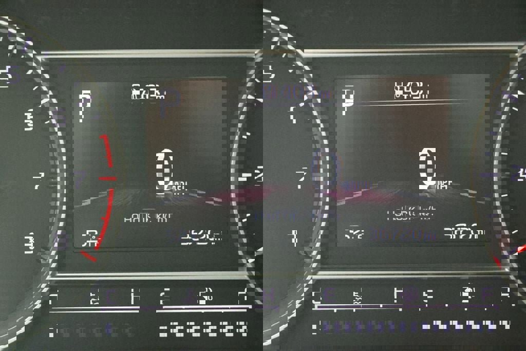 Used 2023 Kia Sorento LX image 18