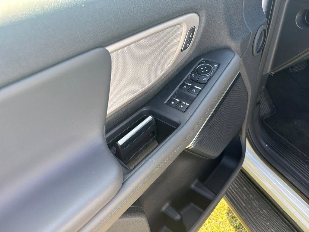 New 2026 Ford Expedition Active RWD image 14