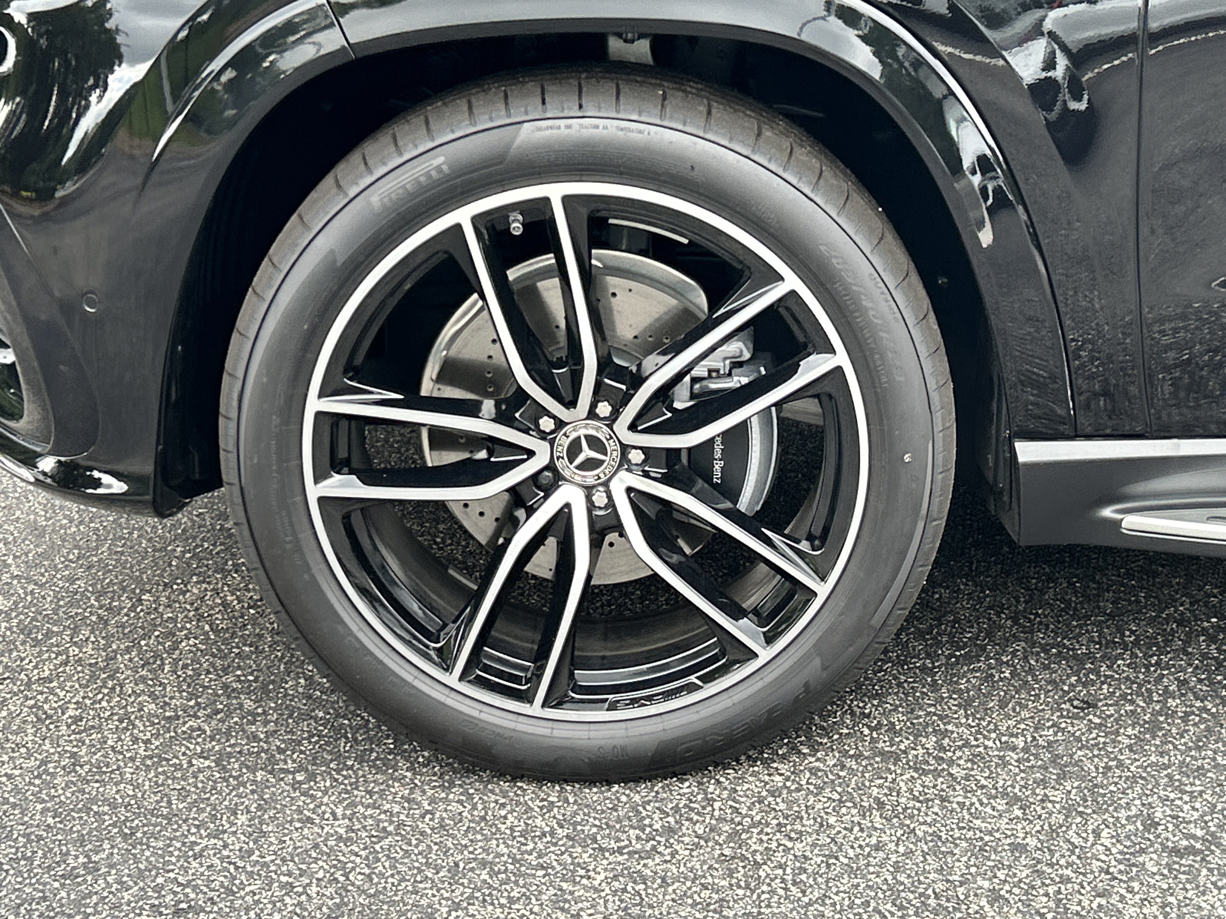 New 2026 Mercedes-Benz GLS 580 4MATIC image 16