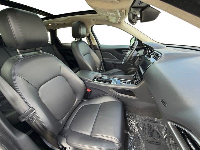 Used 2020 Jaguar F-PACE Premium AWD/4WD image 16