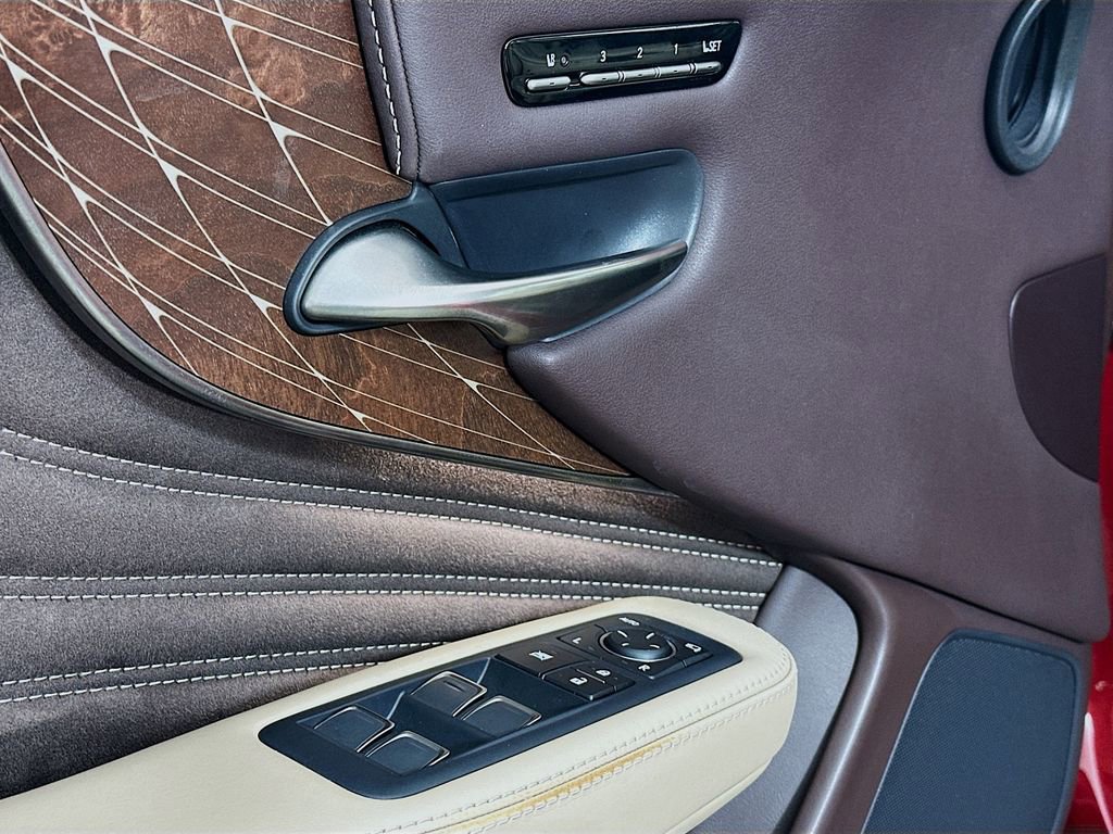 Used 2019 Lexus LS 500 image 20