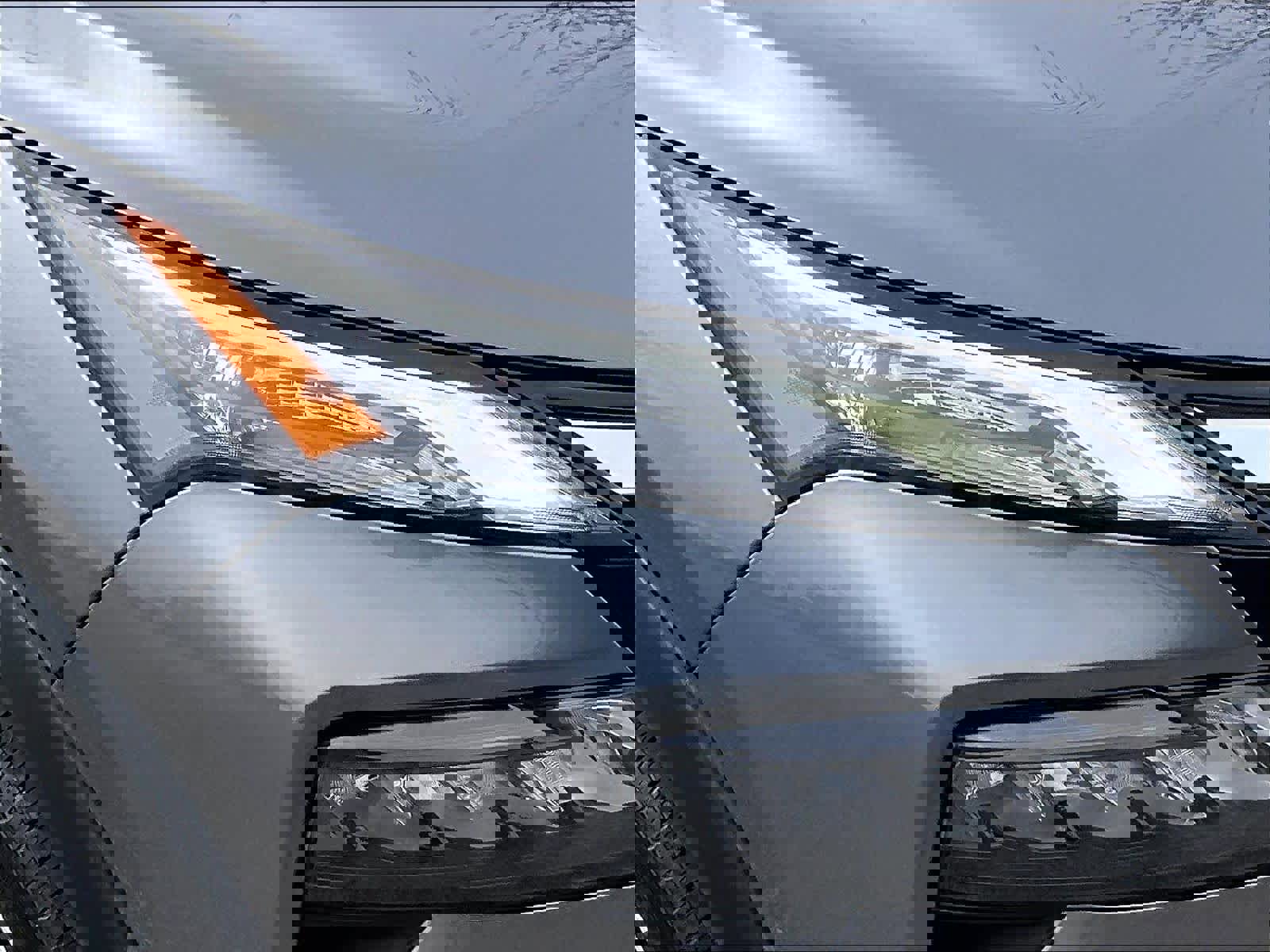 Used 2024 Nissan Rogue SV image 31