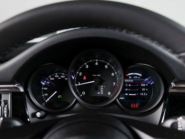 New 2025 Porsche Macan image 21