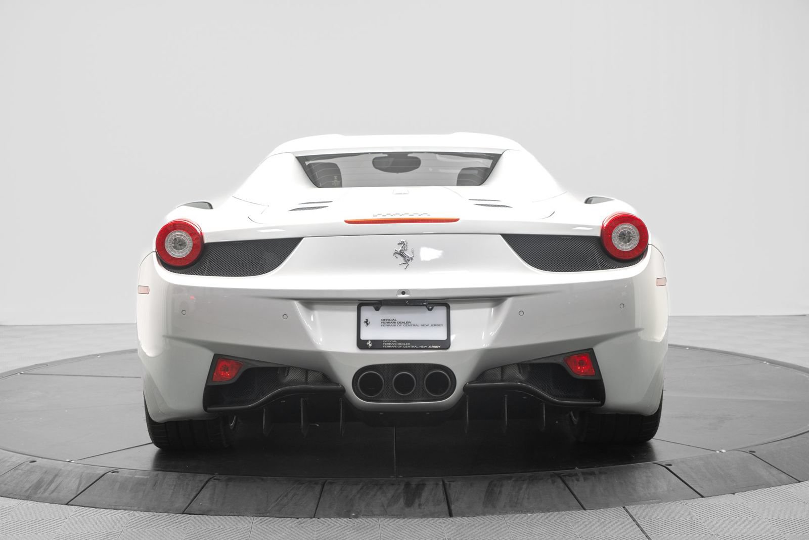 Used 2012 Ferrari 458 Spider RWD image 14
