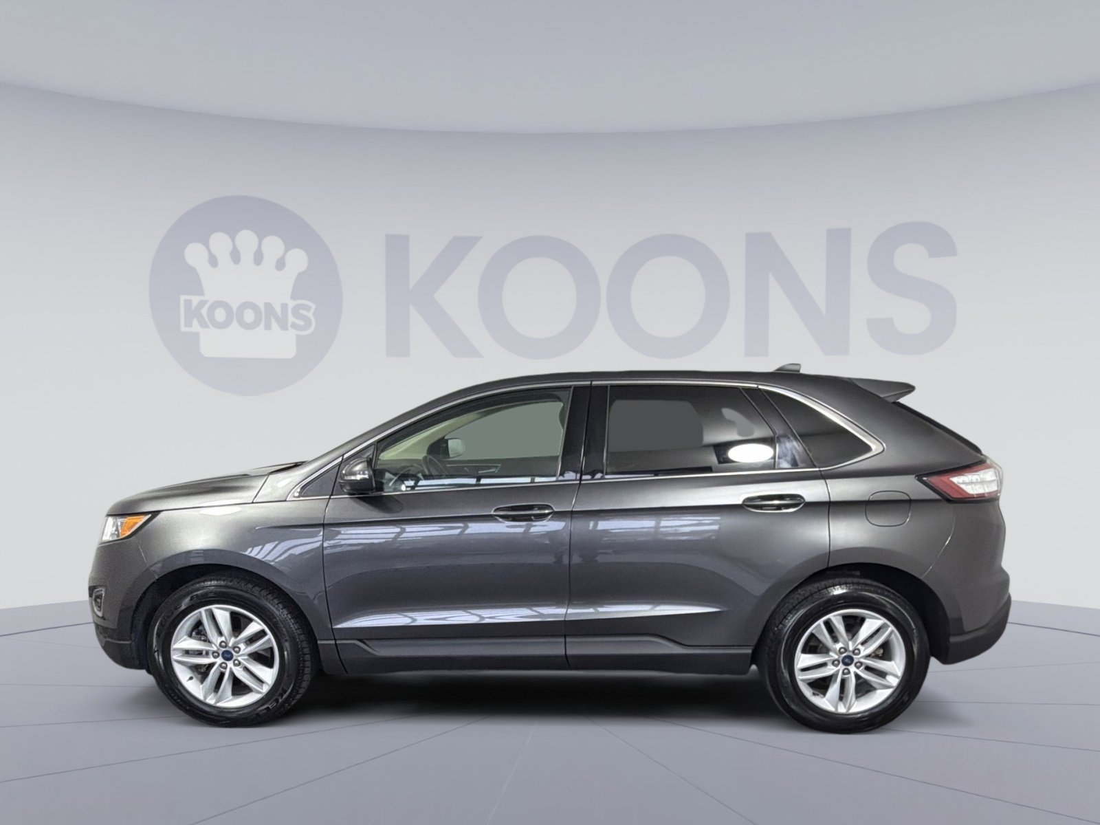 Used 2017 Ford Edge SEL w/ Equipment Group 201A image 2