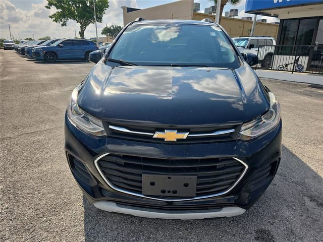 Used 2019 Chevrolet Trax LT w/ LT Convenience Package FWD image 2