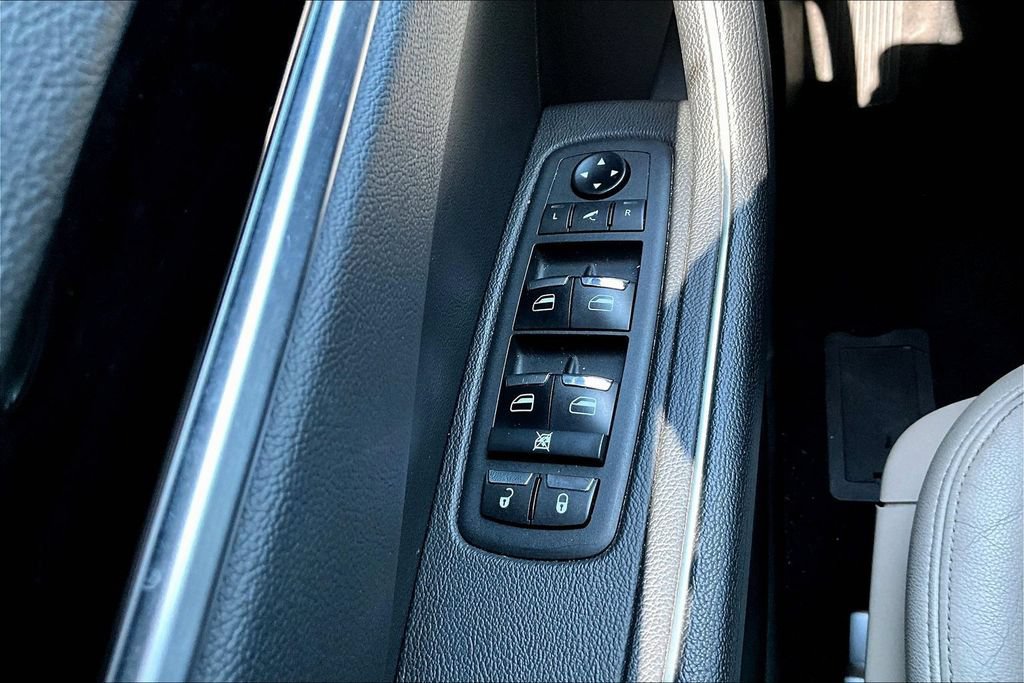 Used 2022 Maserati Levante GT AWD/4WD image 16