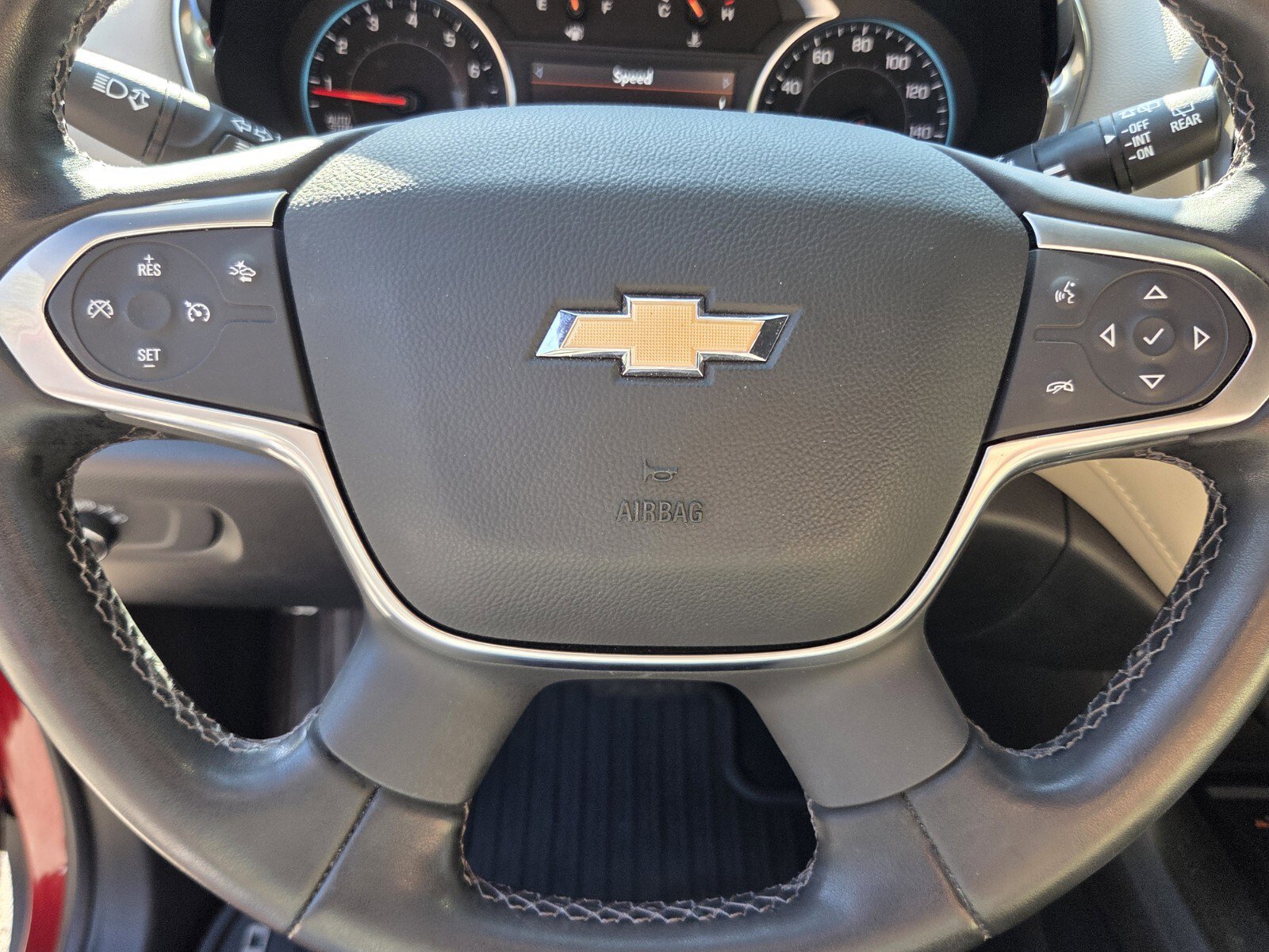 Certified 2023 Chevrolet Traverse LT FWD image 32