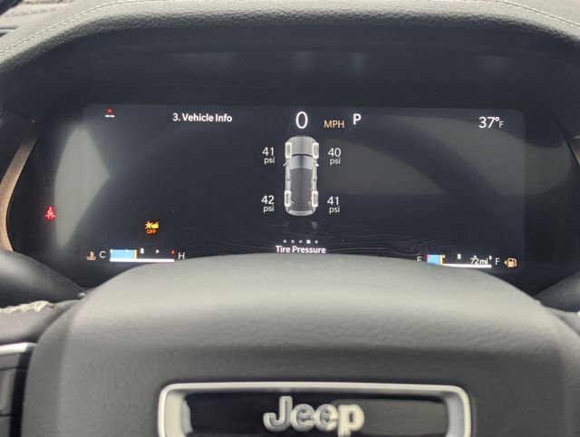 New 2025 Jeep Grand Cherokee Limited image 13