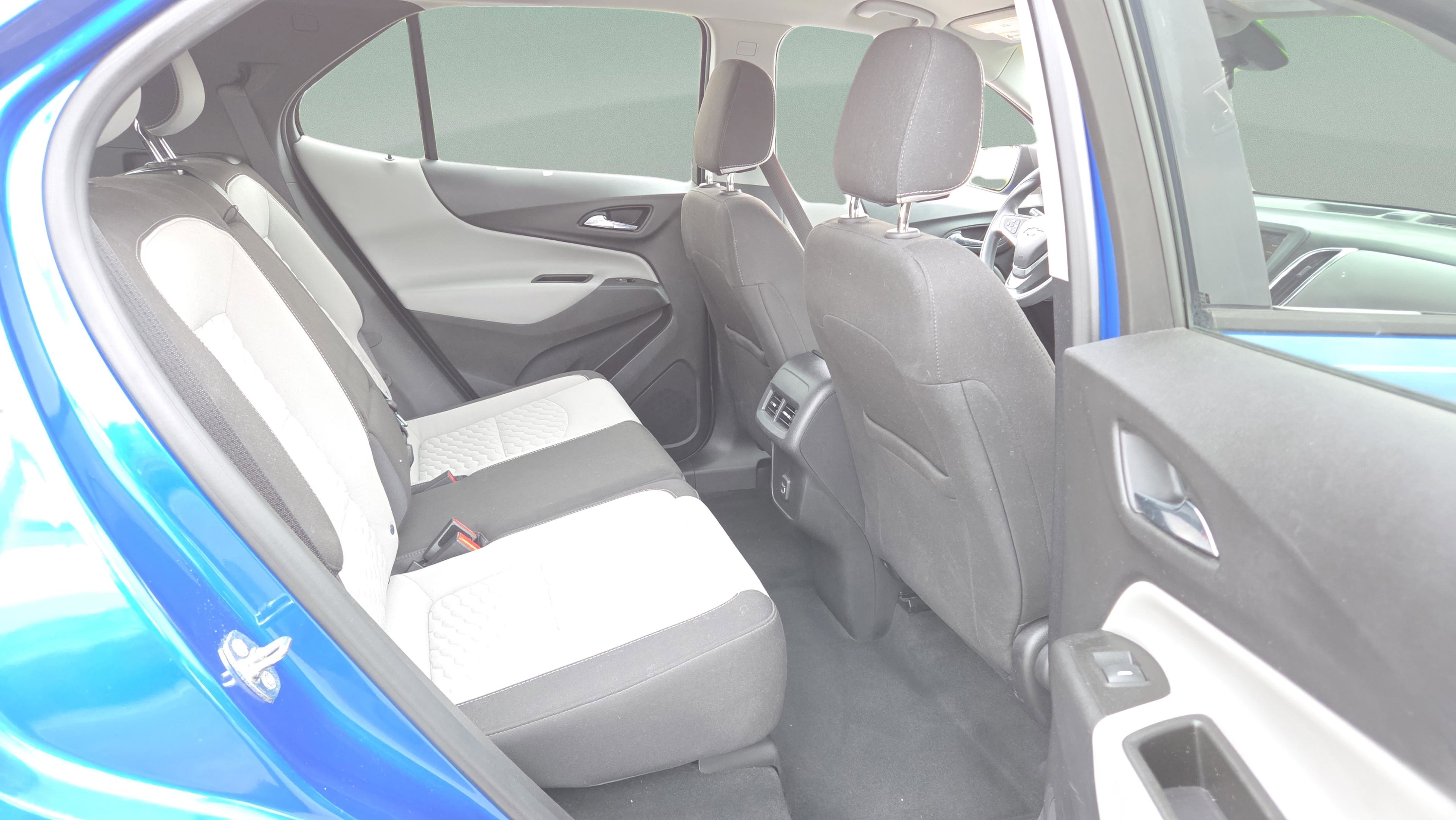 Used 2019 Chevrolet Equinox LS image 18