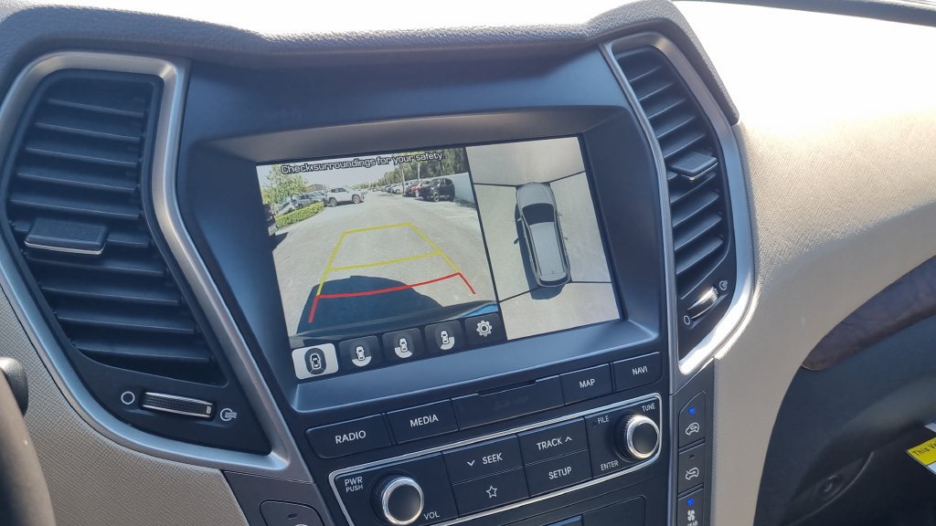 Used 2019 Hyundai Santa Fe XL AWD/4WD image 18
