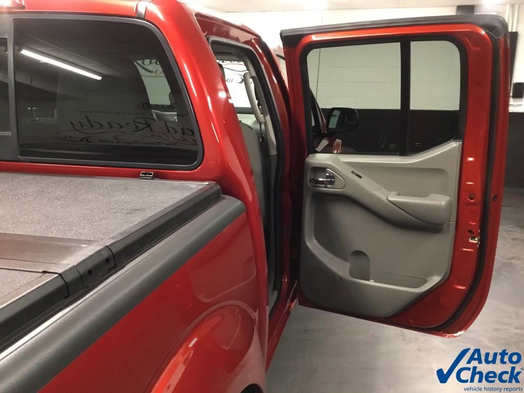 Used 2017 Nissan Frontier SV image 40