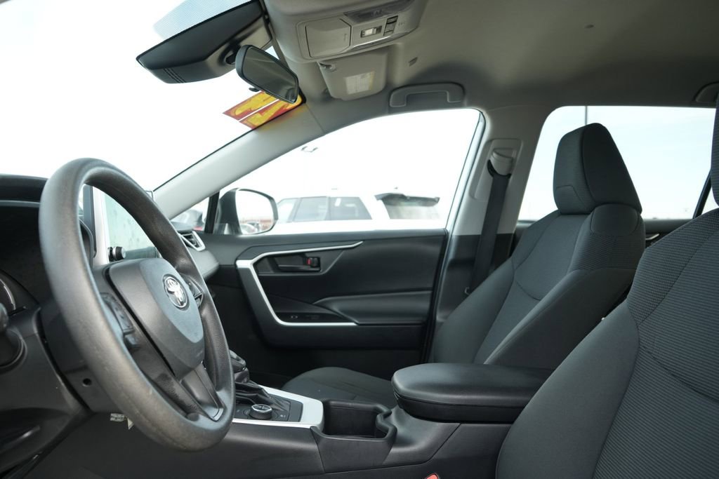 Used 2024 Toyota RAV4 LE image 24