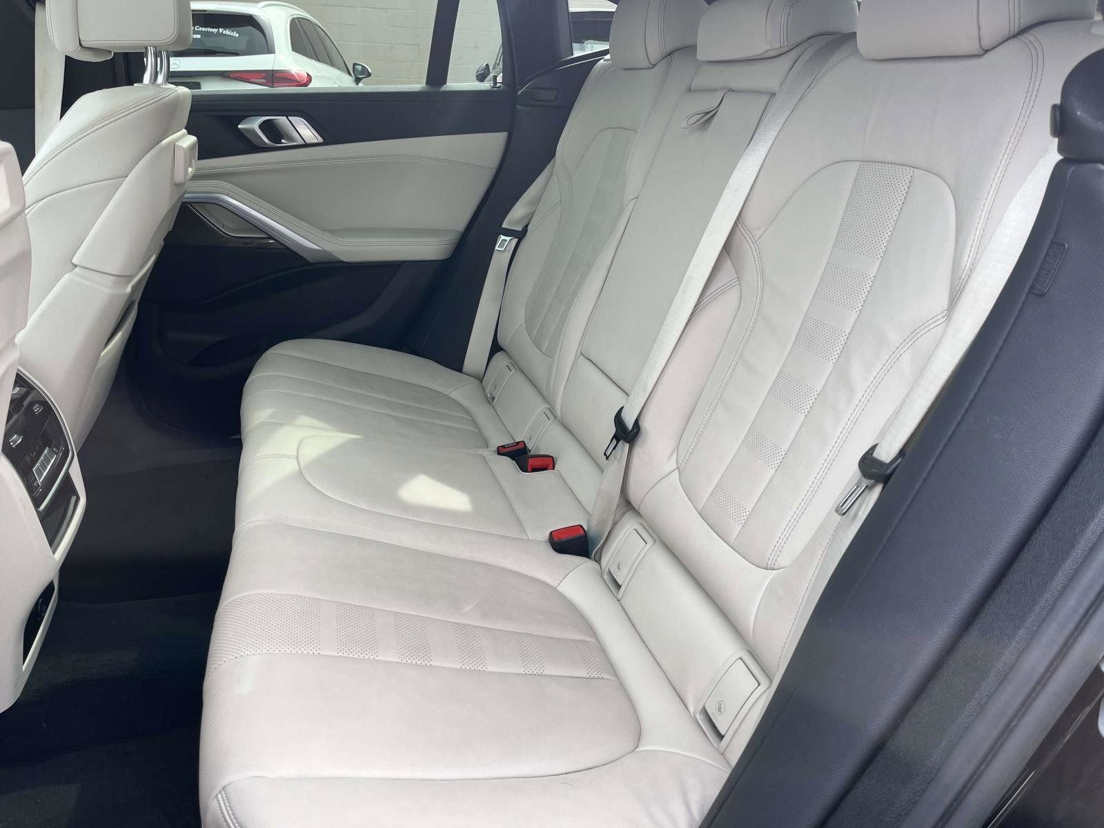 Used 2022 BMW X6 xDrive40i image 17