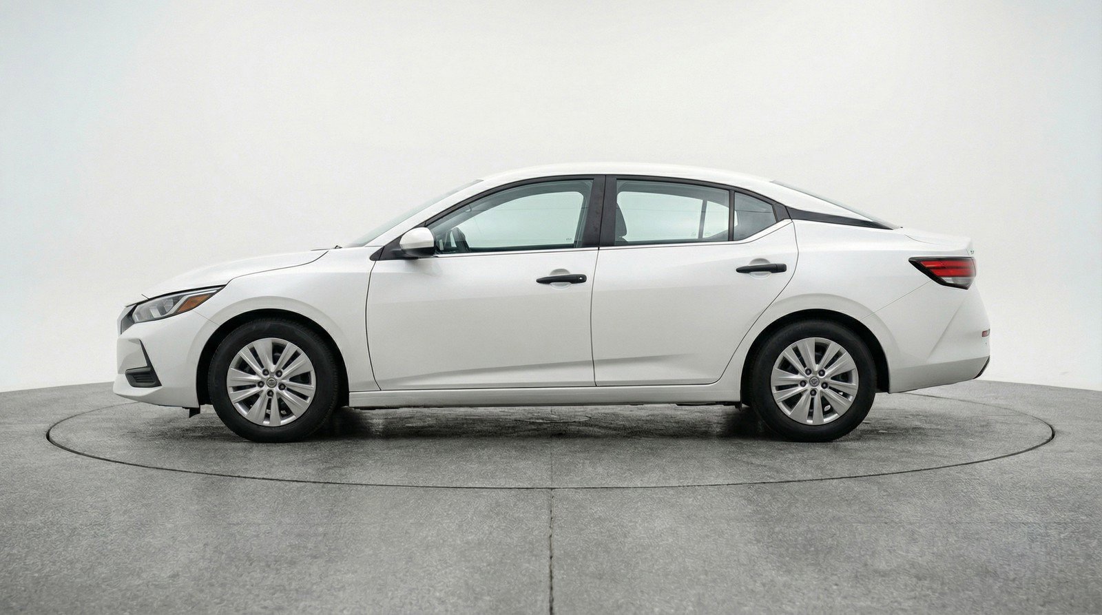 Used 2025 Nissan Sentra S image 5