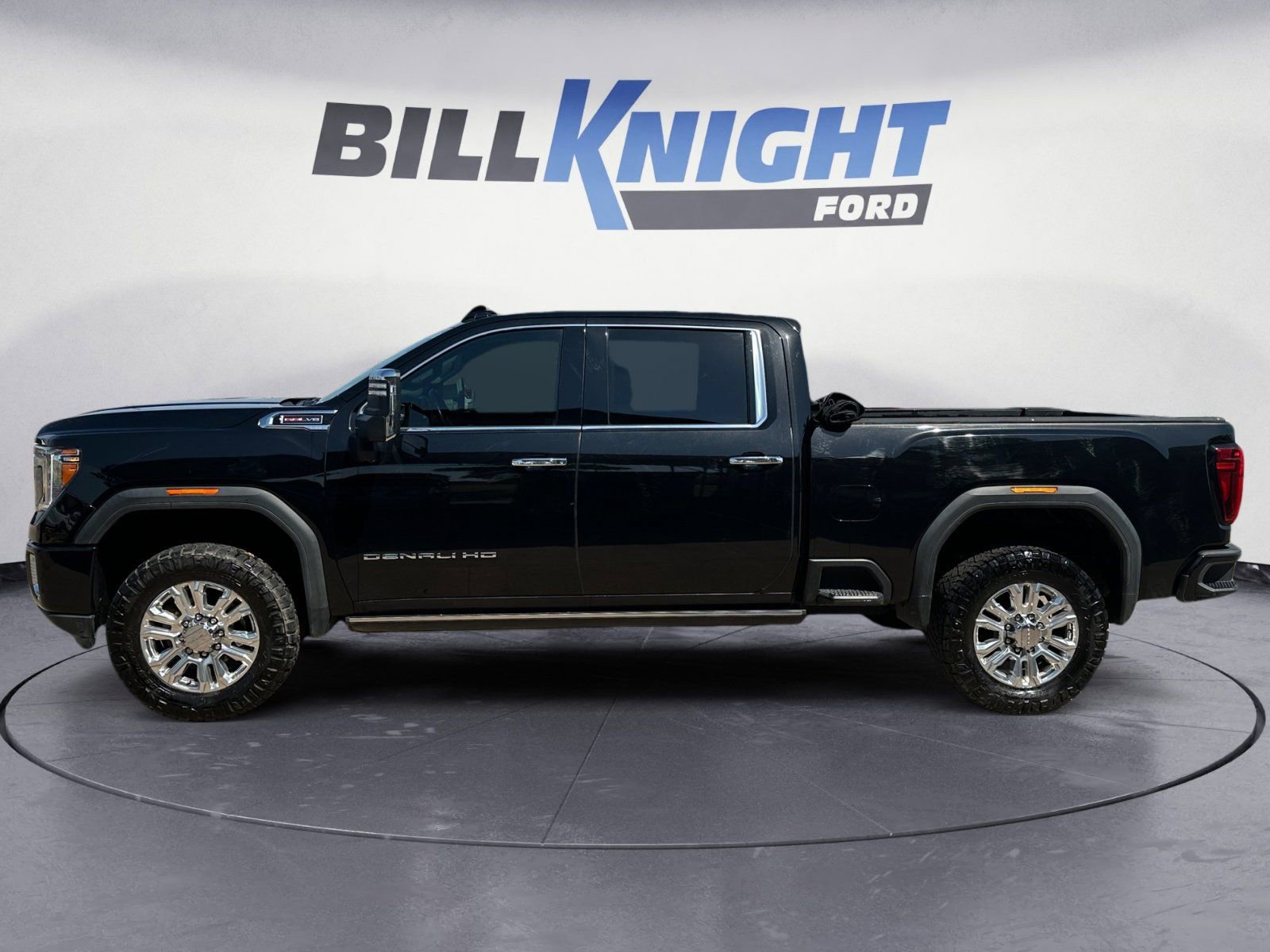 Used 2022 GMC Sierra 2500 Denali image 2