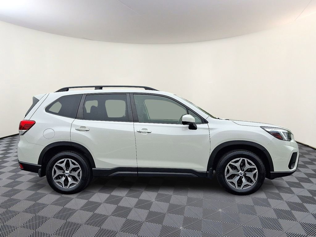 Used 2020 Subaru Forester Premium AWD/4WD image 10