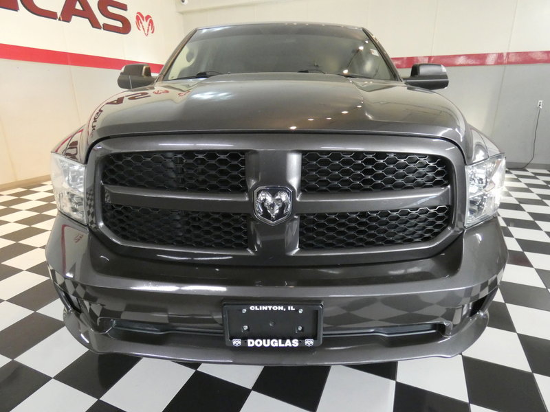 Used 2019 RAM 1500 Express w/ Express Value Package AWD/4WD image 2