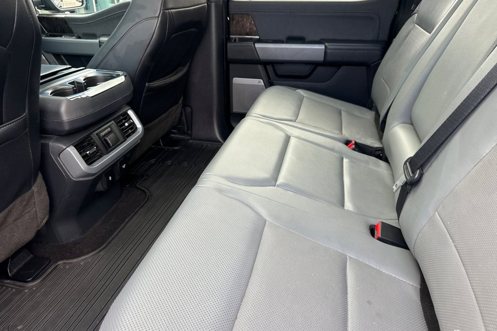 Used 2023 Ford F150 Lightning Lariat w/ Equipment Group 511A High image 14