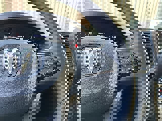 Used 2024 RAM ProMaster 2500 w/ Convenience Group image 10