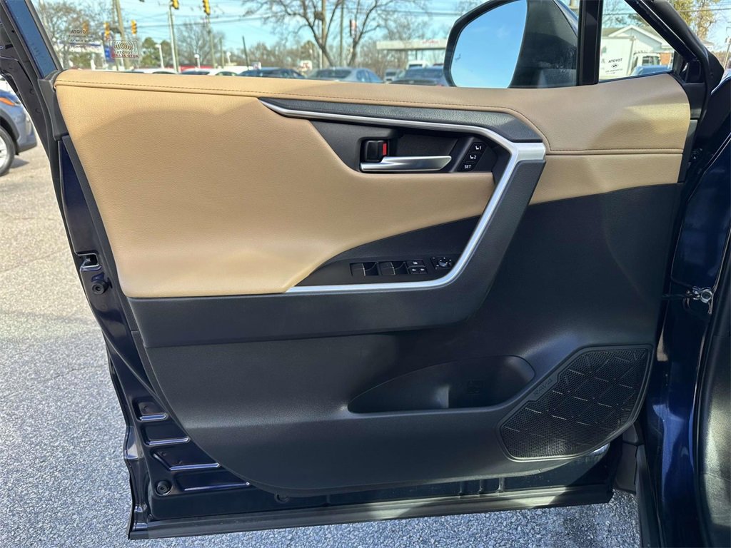 Certified 2021 Toyota RAV4 Limited image 17