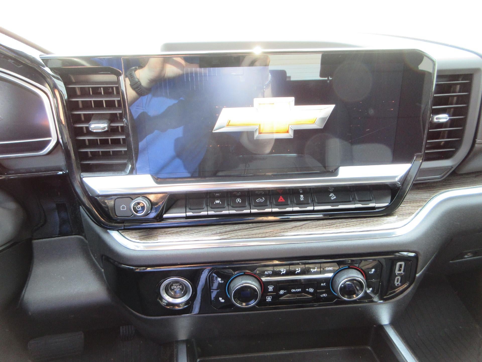 Certified 2023 Chevrolet Silverado 1500 RST w/ Z71 Off-Road Package AWD/4WD image 12