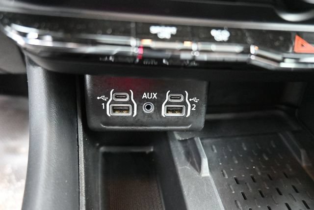 Used 2025 Dodge Durango R/T AWD/4WD image 25