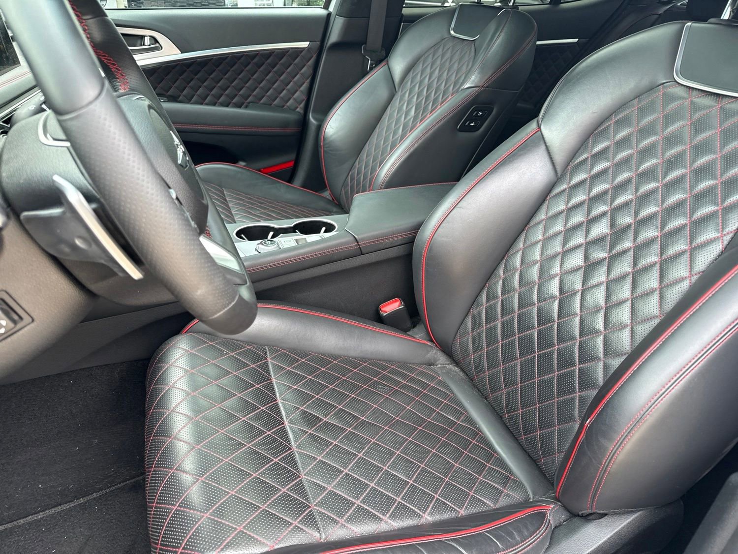 Used 2019 Genesis G70 3.3T Advanced w/ Sport Package RWD image 8