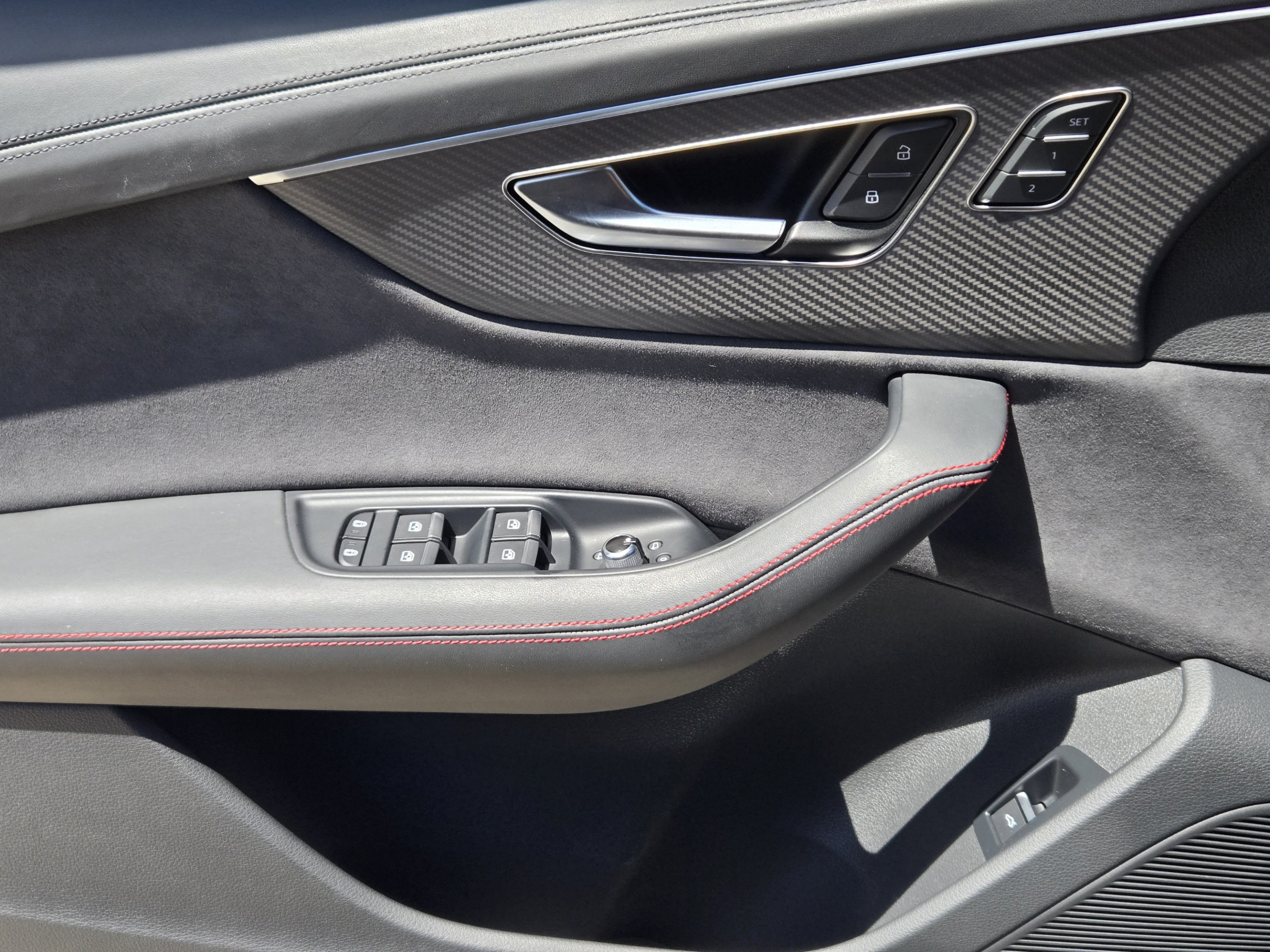 Used 2025 Audi SQ7 Prestige AWD/4WD image 19