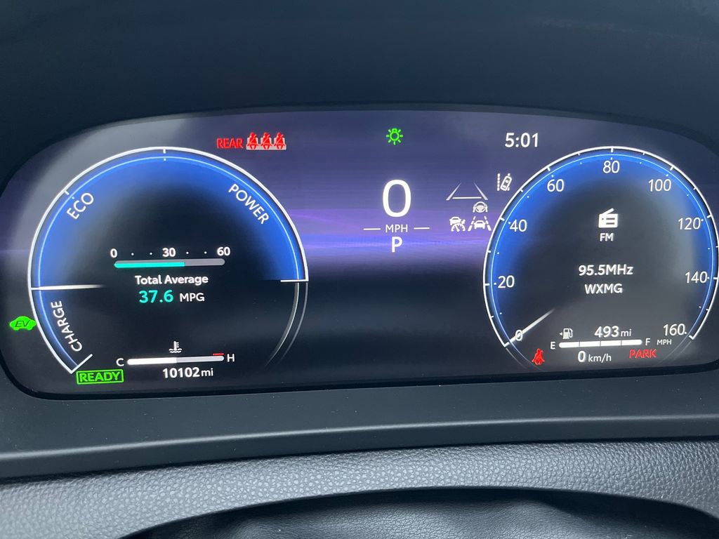 Used 2025 Toyota Crown Limited image 16