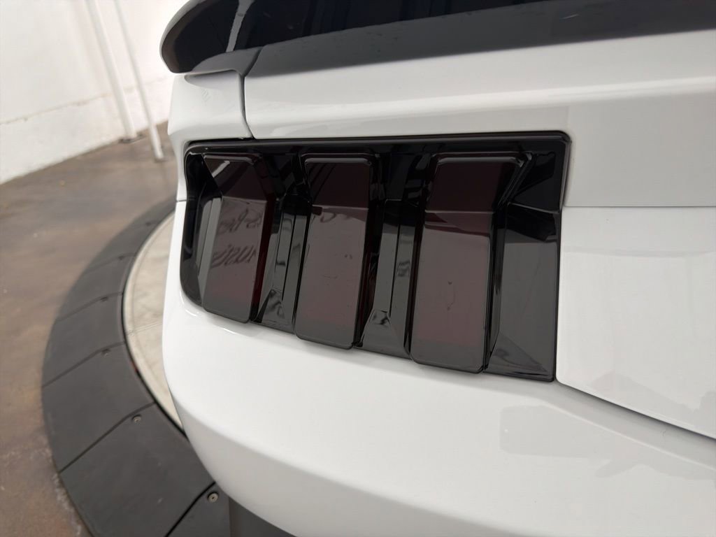 Used 2025 Ford Mustang Coupe image 12