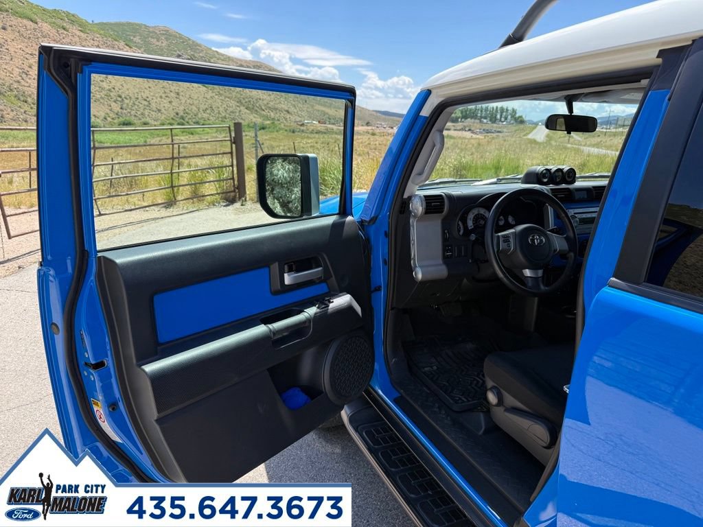 Used 2007 Toyota FJ Cruiser 4WD image 11