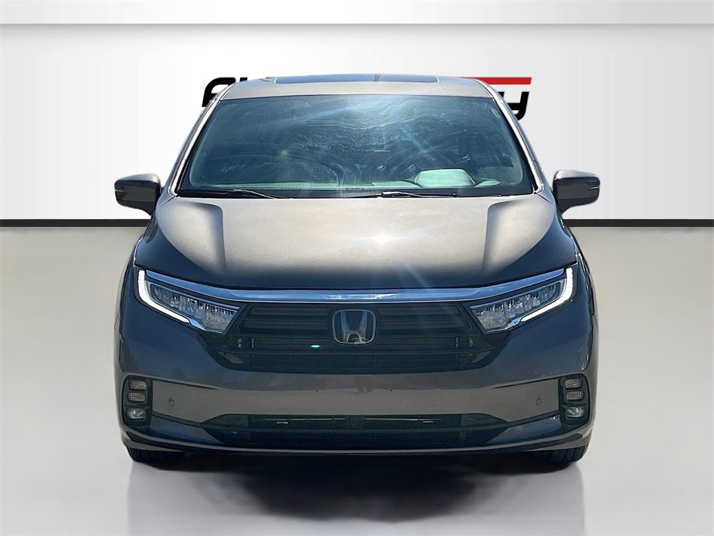 Used 2023 Honda Odyssey Elite image 2