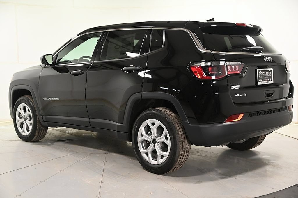 New 2025 Jeep Compass Sport AWD/4WD image 8