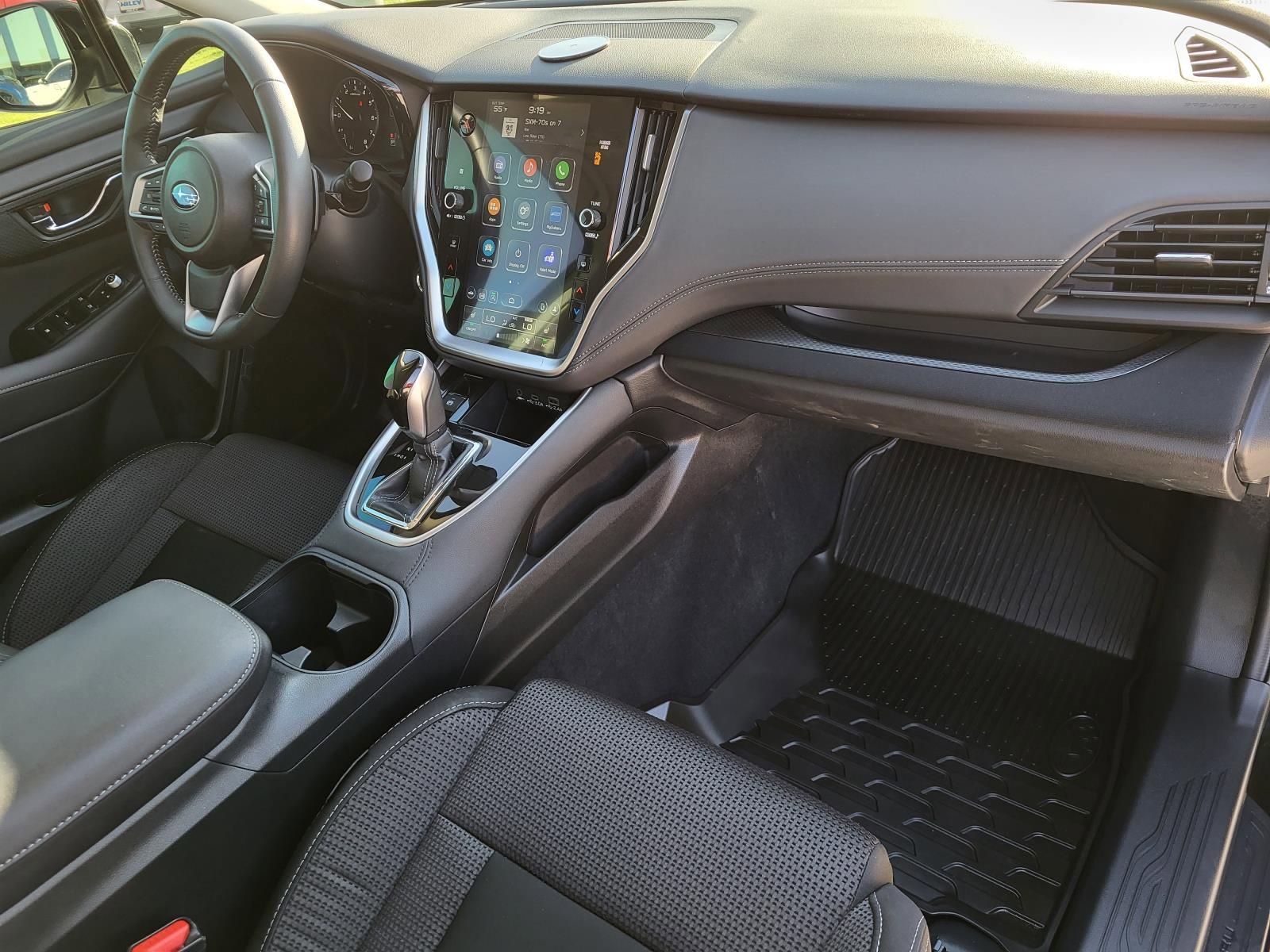 Used 2025 Subaru Outback Premium image 8