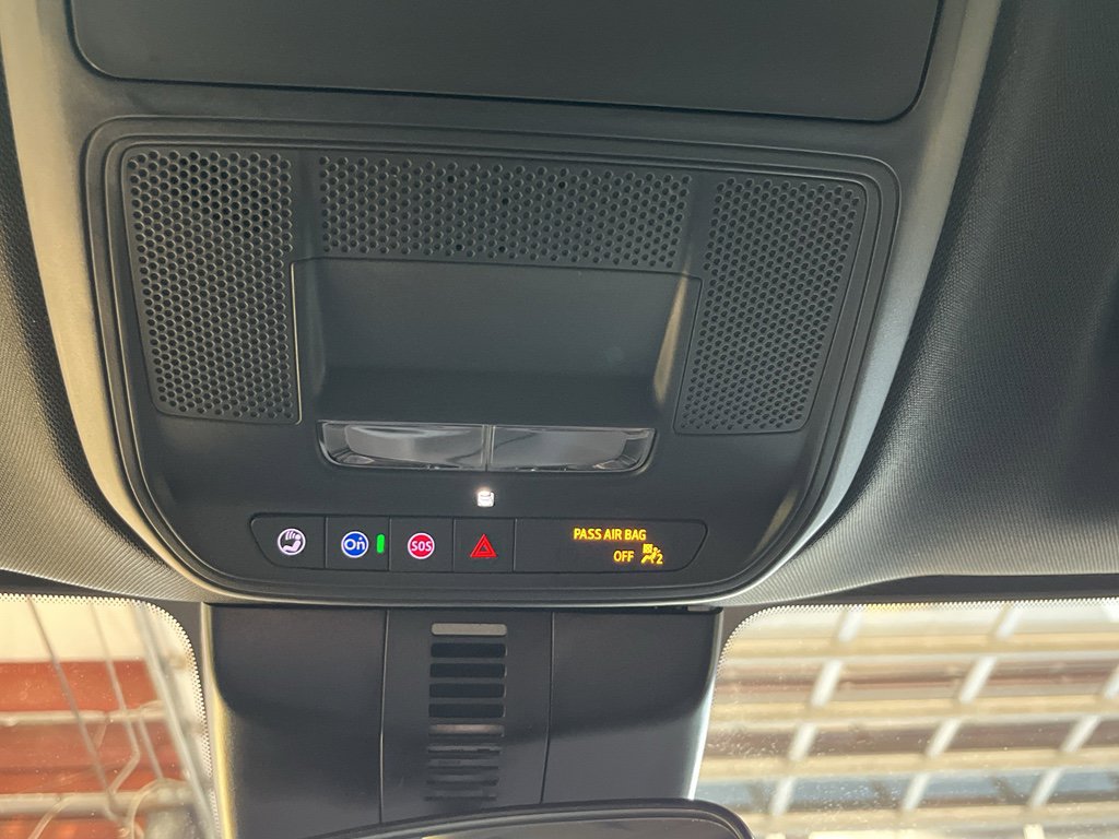 New 2026 Chevrolet Traverse LT w/ LPO, Floor Liner Package FWD image 19