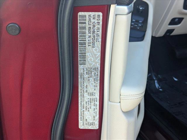 Used 2023 Jeep Grand Cherokee Limited AWD/4WD image 25