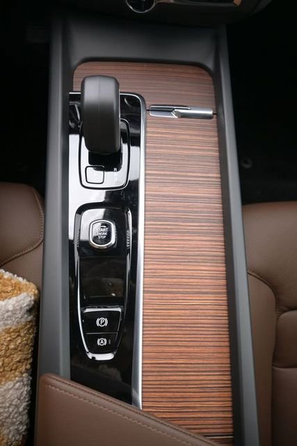 New 2026 Volvo V60 B5 Cross Country Plus w/ Protection Package Premier image 10